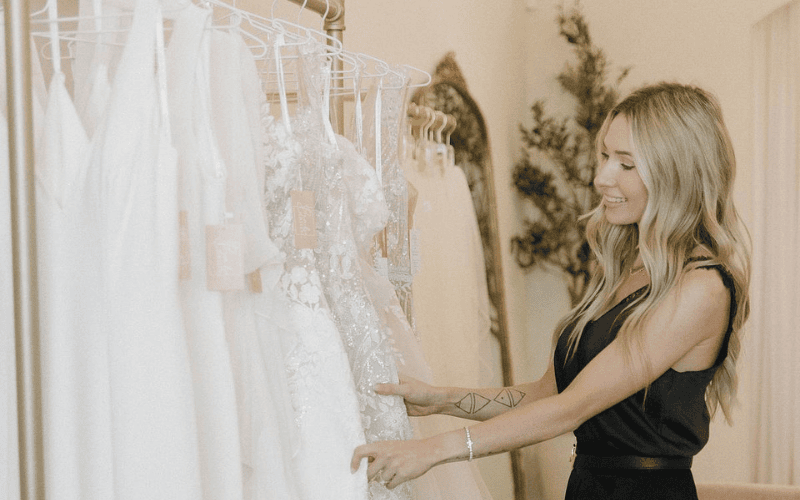 Bridal Stylist Q&amp;A: Everything You Need to Know Before Choosing Your Dress. Mobile Image