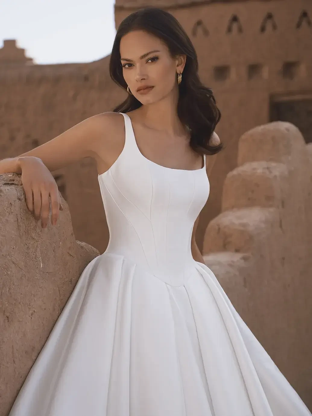 Minimalist Wedding Dresses: Why Simple Designs Are Making a Bold Statement in 2026. Desktop Image