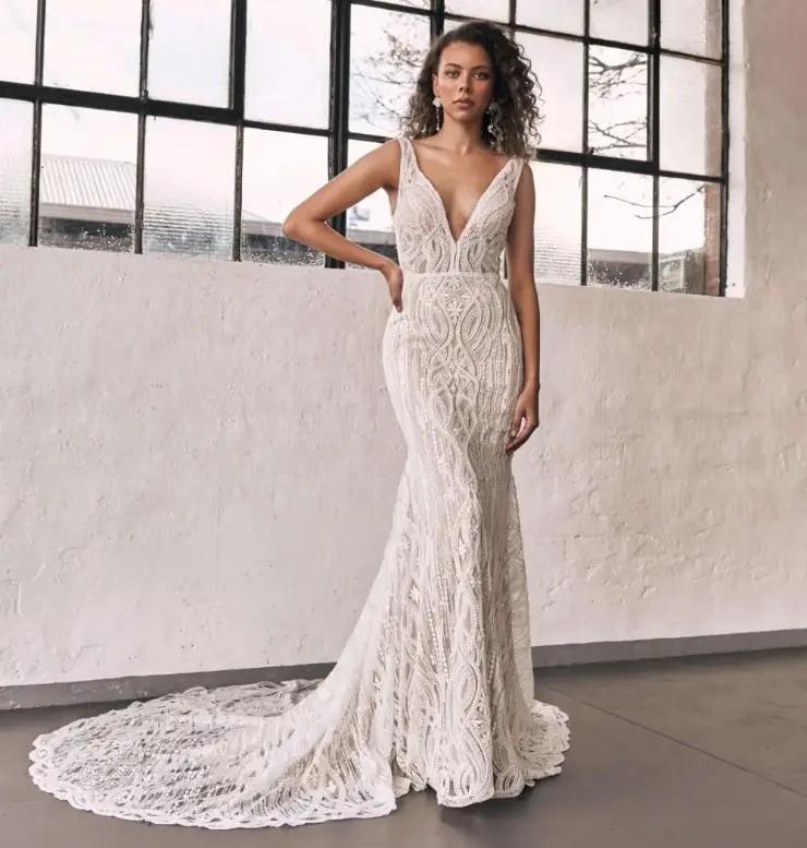 Model wearing a Zavana Couture ZC22685