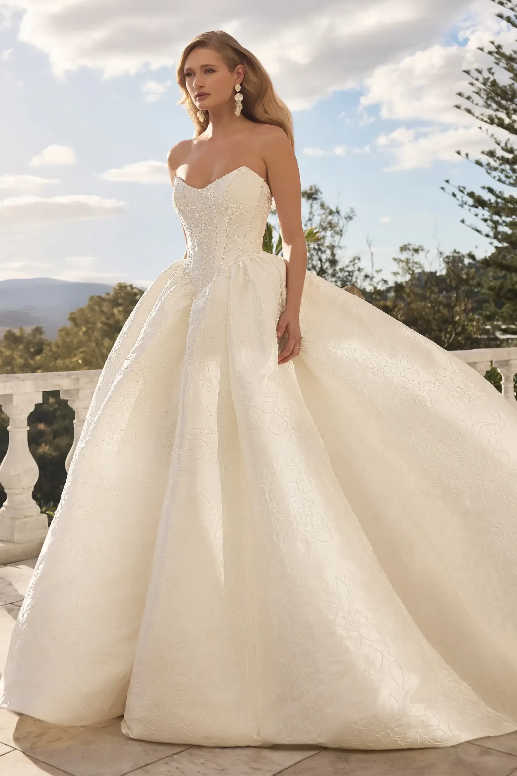 Sophia Tolli Première